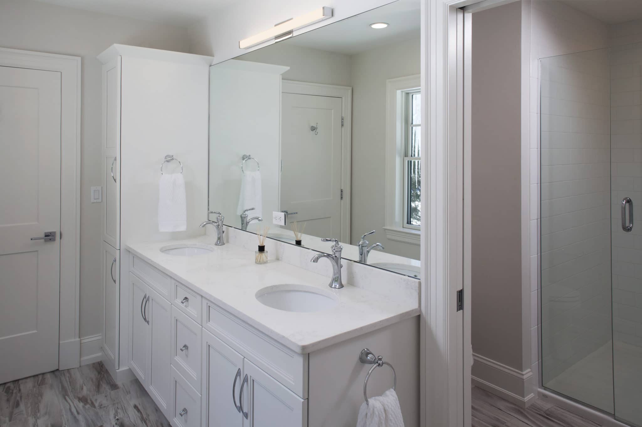 white bathroom vanity