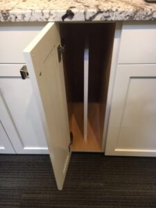 cookie-sheet-cabinet